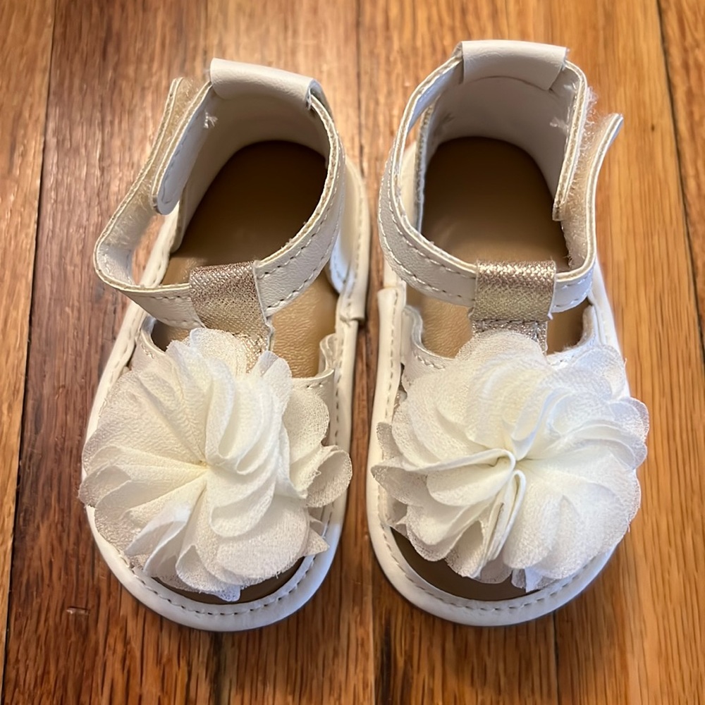 Infant flower shoes